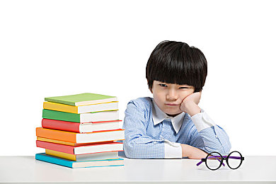一百款流氓欤件＼隐私防线告急，百款潜行软件暴露网络安全危机，共筑清朗网络空间