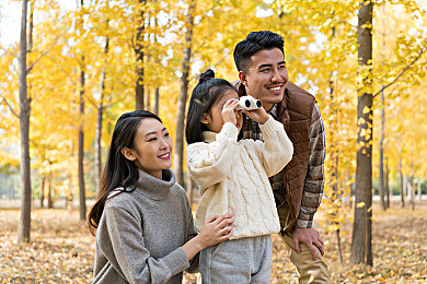 男生艹女生的软件＼穿越时光之窗：揭秘恋爱软件的演变与智慧交友之道