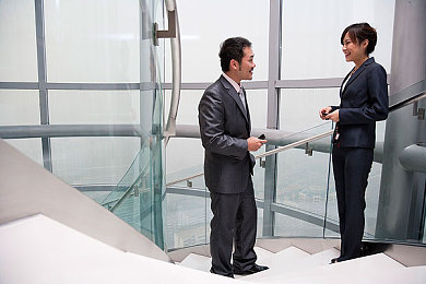 东京熟app＼“定位交友新潮流，隐私安全双重保障，社交应用新体验”