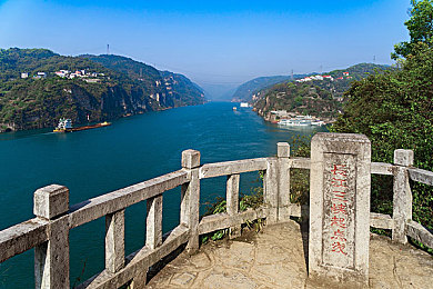 黄三色是哪三色颜色组成的图片＼“揭秘色彩奥秘：红色、绿色、蓝色绘制黄三色魅力画卷”
