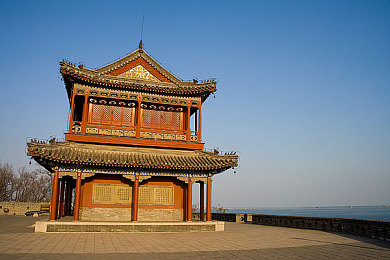 黄色软件下载 华为＼华为应用市场风波：揭秘“恶意软件泛滥”背后的网络安全隐忧-2