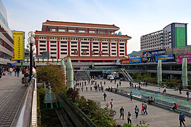 水母影视＼影视行业新风向：水母影视多元化策略引领内容创新，市场扩张势不可挡