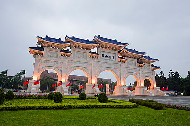 黄色软件大全3.03＼一网打尽，潮流随享：揭秘全新软件宝库，极致体验尽在此处！-2