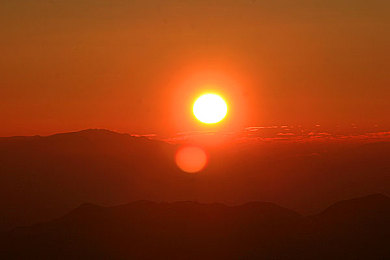 夜月直播视频＼夜幕降临，直播盛宴，尽享娱乐狂欢之旅