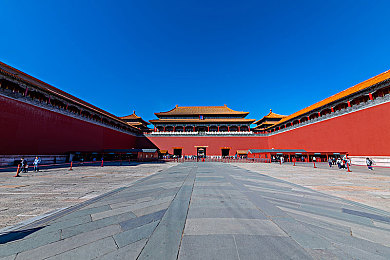 意大利x性精品复古HD＼复古潮流下性文化新篇章，探索意大利HD精品的社会影响力-2