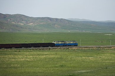 史莱姆附身游戏＼沉浸史莱姆视野，体验独特视角探险之旅-2
