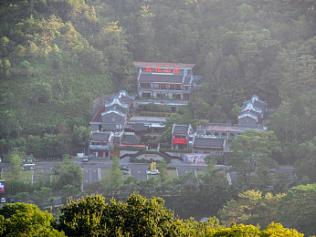 热久久999＼绝地反击、团队荣耀，热久盛宴燃情竞技场：揭秘游戏巅峰对决精彩瞬间-4
