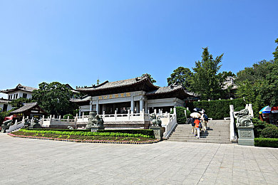 台湾省早期透露两点服装展＼穿越时光隧道，台湾服饰风华重现之旅