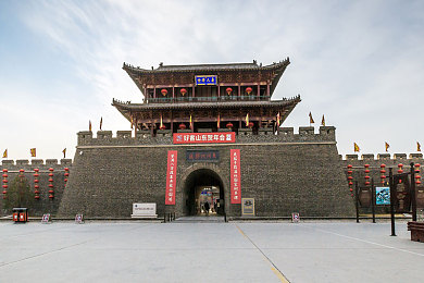 黄色软件每天无限＼“网络清源，共筑青春防线：抵制有害软件，守护纯净网络空间”-2