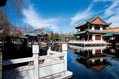 oppo免费黄色软件＼揭秘OPPO手机：免费游戏宝藏，探索隐藏娱乐乐趣-2