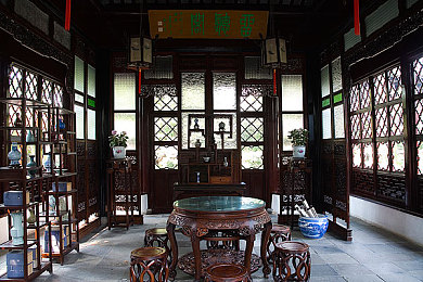 免费破解版黄色软件＼网络守护者：破解诱惑，安全护航-2