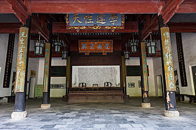 丁香五月天综合＼五月丁香，诗意时光里的文化传承之旅-1