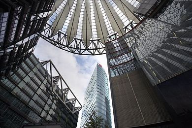 蜜桃AV入口＼网络迷雾破除，安全防线再筑牢，共筑清朗网络家园-2