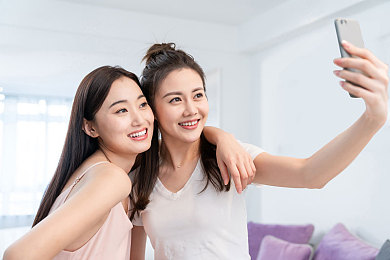 蜜月直播APP＼蜜语直播见证幸福，甜蜜瞬间共分享-2