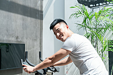 裸体app＼揭秘人体艺术与解剖：探索手机应用中的独特价值世界-4