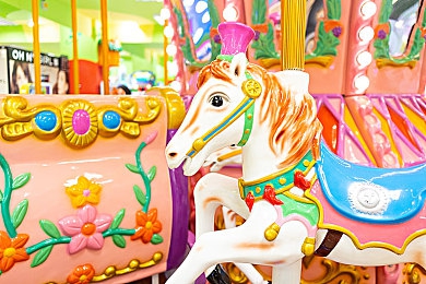 黄色3.0.3免费oppo版大全＼奇幻战场，竞技盛宴，共赴成长之旅-3