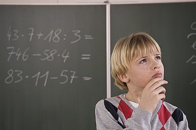 一个好妈妈6字头强华驿＼“温情筑梦，家园如母——‘6字头’社区见证母爱家园新篇章，温暖人心共筑美好时光”-3