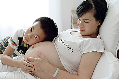 香蕉插蜜桃＼果品创意引爆网络，专家解构现象背后年轻群体文化新趋势-5